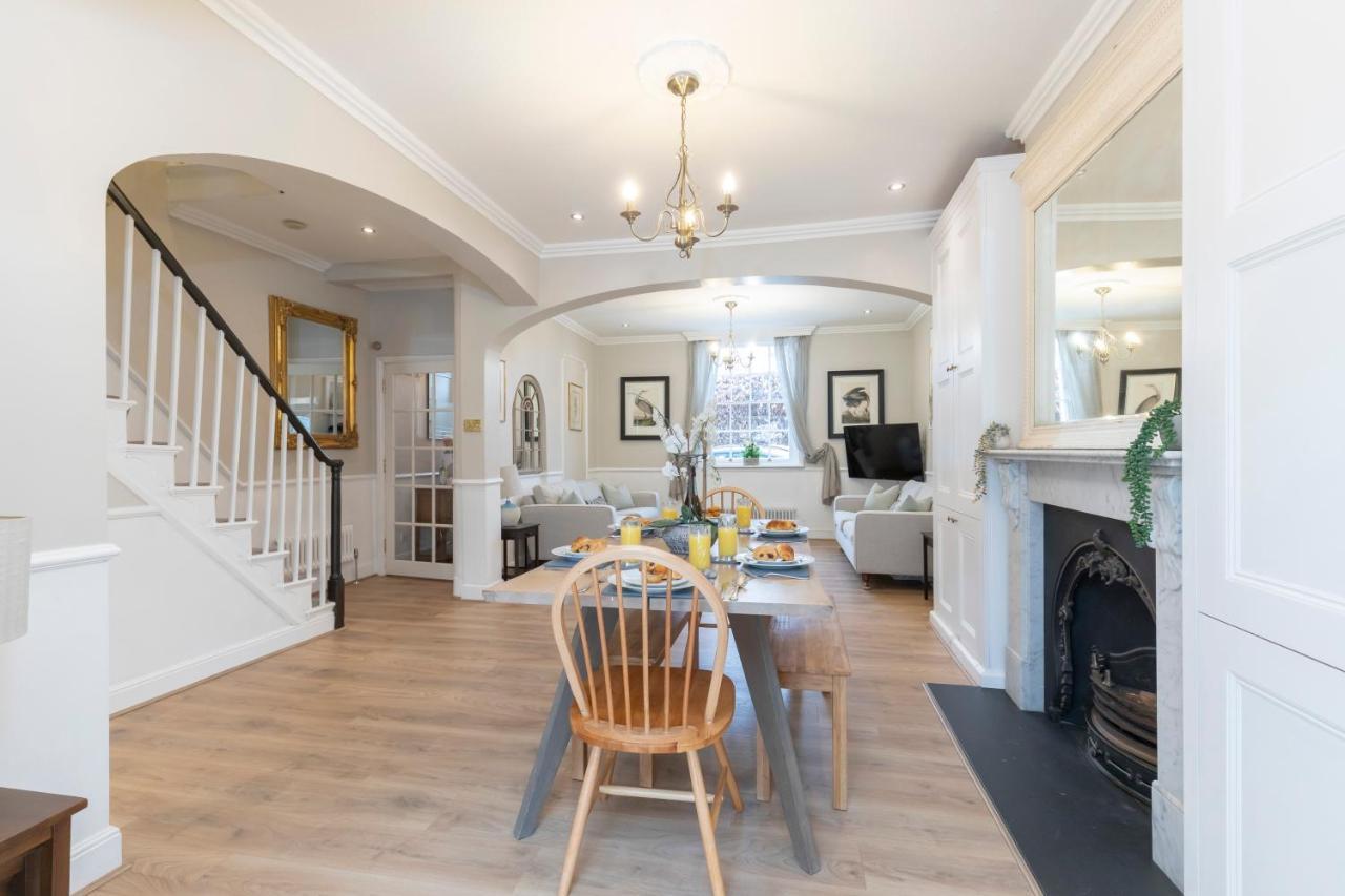 Beautiful 4 Bedroom Home 切尔滕纳姆 外观 照片