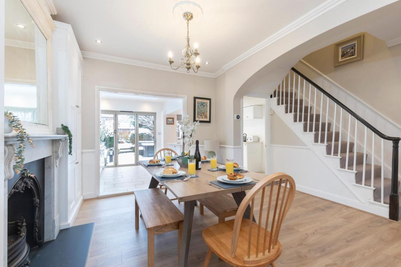 Beautiful 4 Bedroom Home 切尔滕纳姆 外观 照片