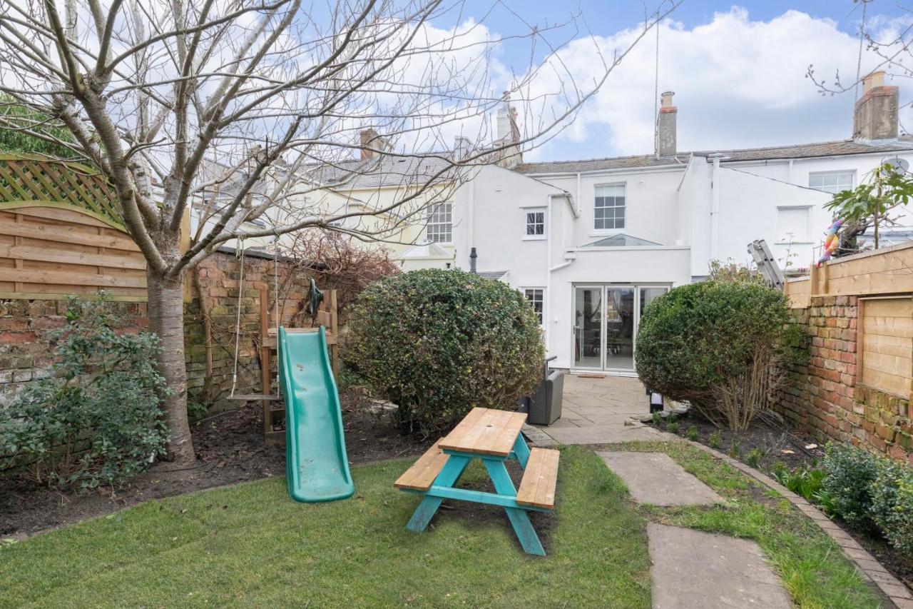 Beautiful 4 Bedroom Home 切尔滕纳姆 外观 照片