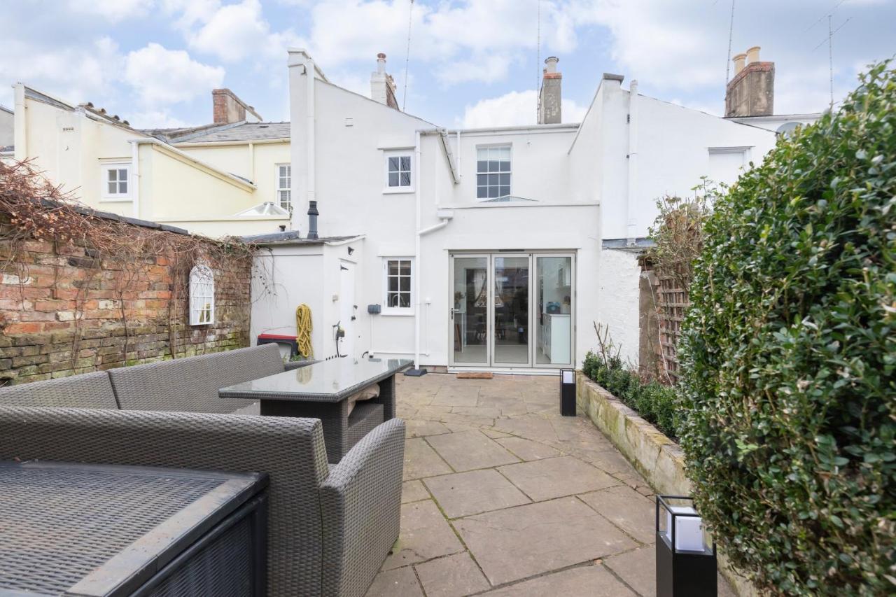 Beautiful 4 Bedroom Home 切尔滕纳姆 外观 照片